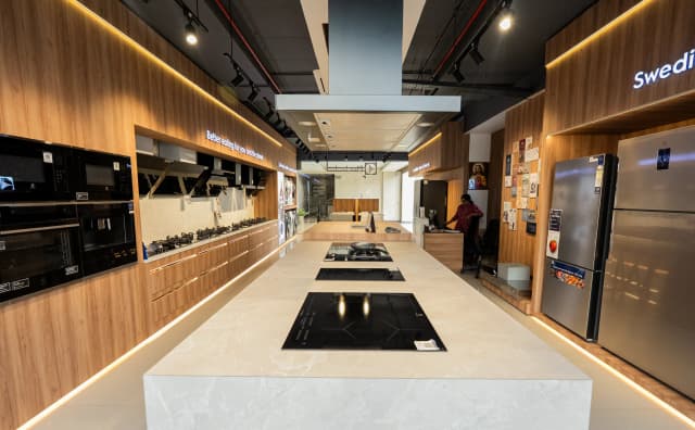 Specialized Handling