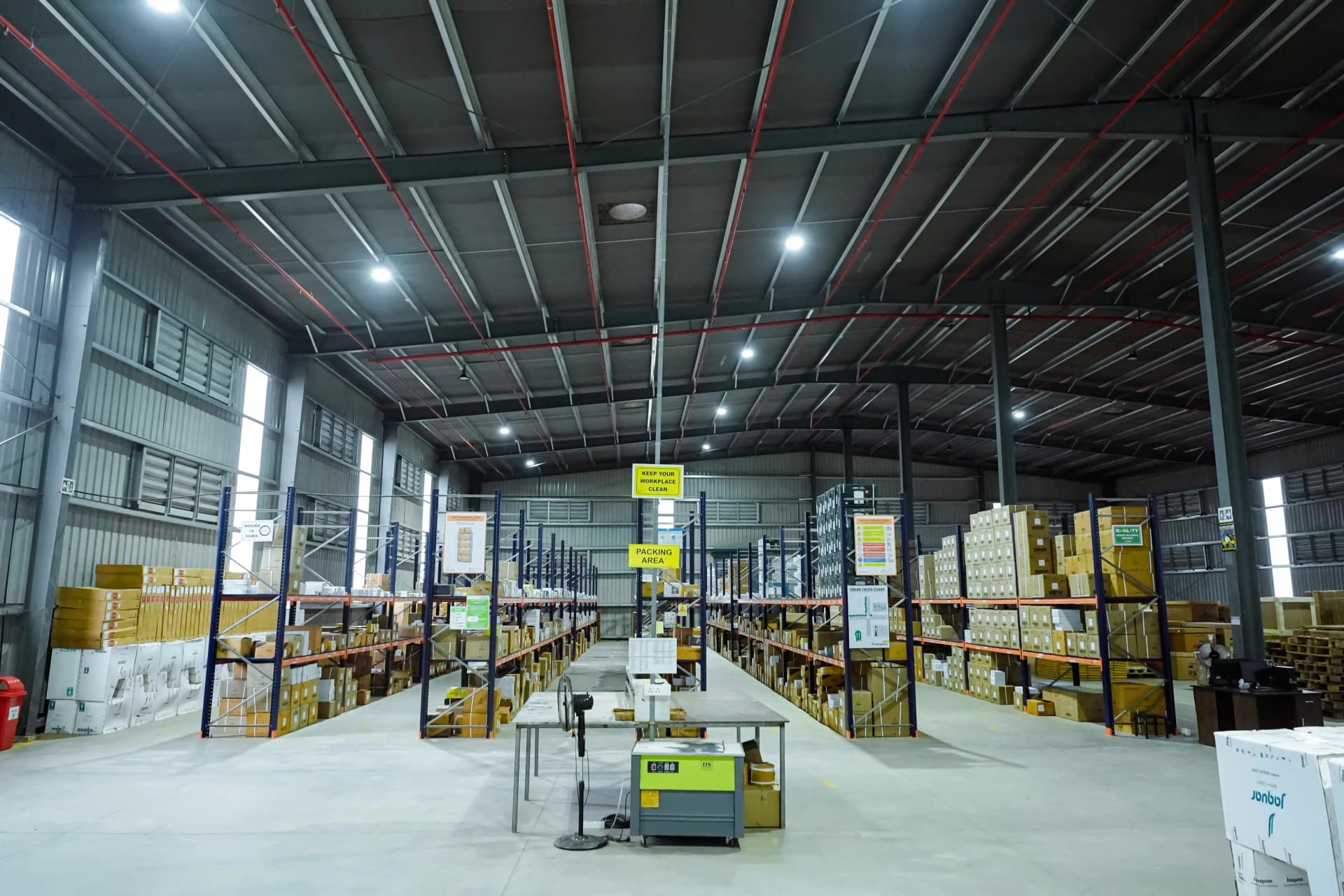 Warehousing & Logistics